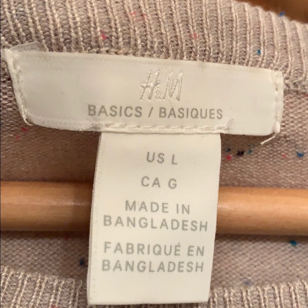 H&M Sweater - Picture 2 of 4